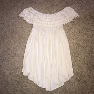 Elegant Off-Shoulder Dress